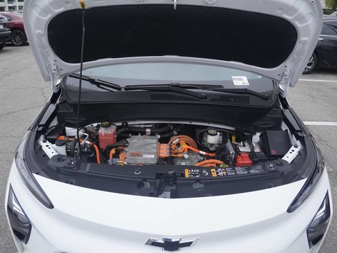 Used 2023 Chevrolet Bolt EUV LT w/ Driver Confidence Package FWD image 28