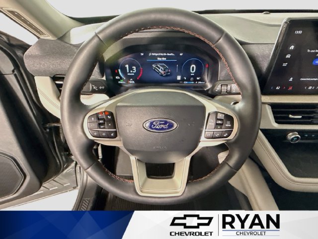 Used 2026 Ford Explorer Active w/ Active Comfort Package AWD/4WD image 11