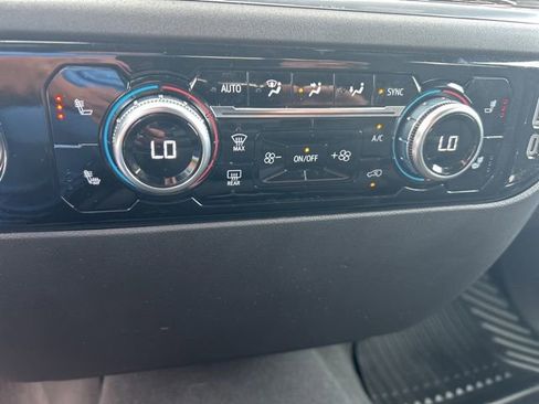 Used 2024 GMC Sierra 1500 Elevation image 22