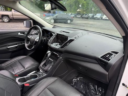Used 2014 Ford Escape Titanium w/ Equipment Group 401A AWD/4WD image 16
