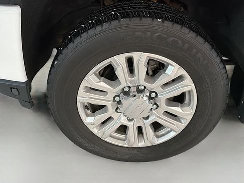 Used 2020 GMC Sierra 3500 Denali image 31