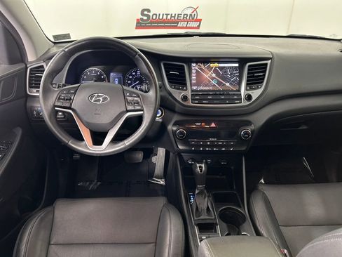 Used 2018 Hyundai Tucson Limited image 19
