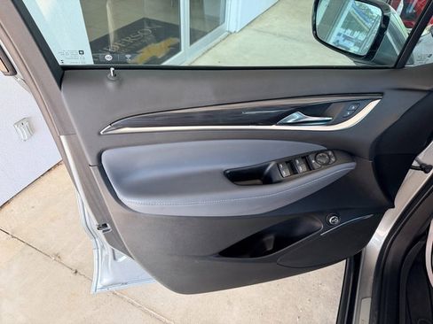 Used 2024 Buick Enclave Essence w/ Experience Buick Package FWD image 16