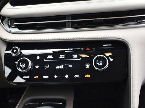 Used 2026 INFINITI QX60 Pure w/ Cargo Package image 28