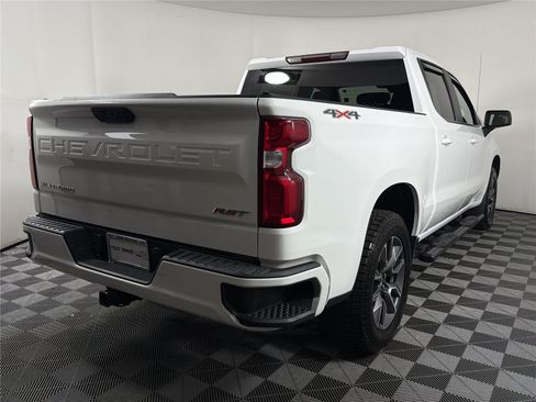 Used 2022 Chevrolet Silverado 1500 RST AWD/4WD image 6