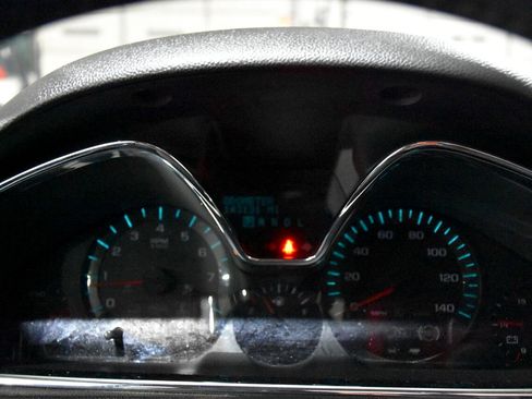 Used 2014 Chevrolet Traverse LTZ image 32