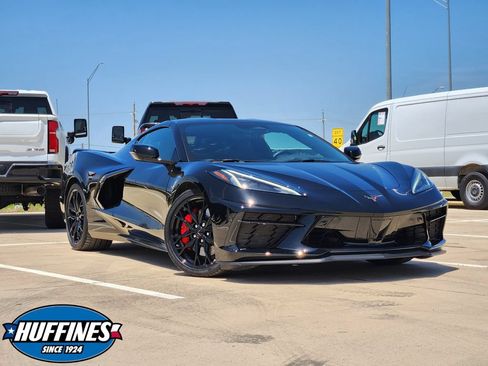 Used 2024 Chevrolet Corvette Stingray Preferred Cpe w/ Z51 Performance Package RWD image 1