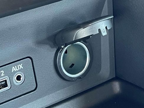 Used 2025 Nissan Sentra SR image 27