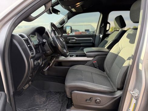 Used 2019 RAM 1500 Big Horn AWD/4WD image 2