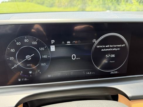Used 2024 Kia Seltos EX FWD image 18