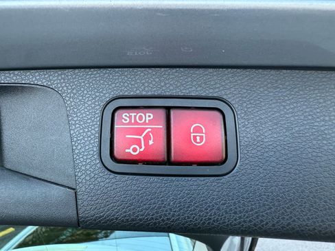 Certified 2021 Mercedes-Benz E 450 4MATIC All-Terrain Wagon image 39