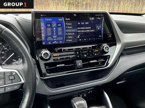 Used 2021 Toyota Highlander Platinum image 7