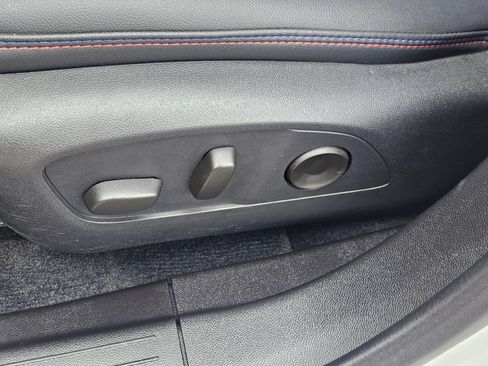 Used 2025 Chevrolet Equinox EV RS w/ Active Safety Package 3 AWD/4WD image 23