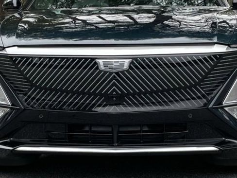 Used 2024 Cadillac Lyriq Luxury image 4