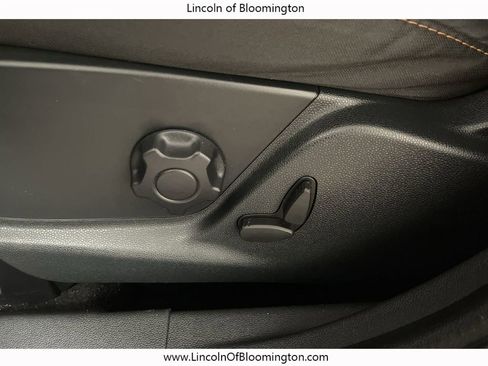 Used 2021 Ford EcoSport SE w/ SE Appearance Package image 21