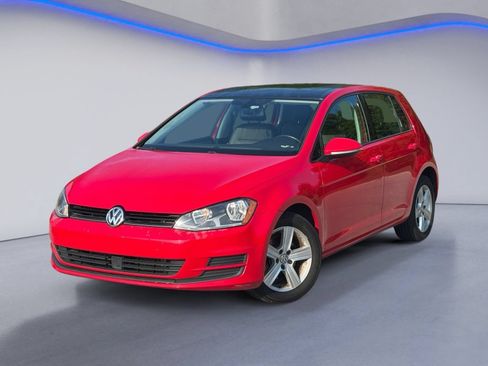 Used 2017 Volkswagen Golf Wolfsburg Edition FWD image 2