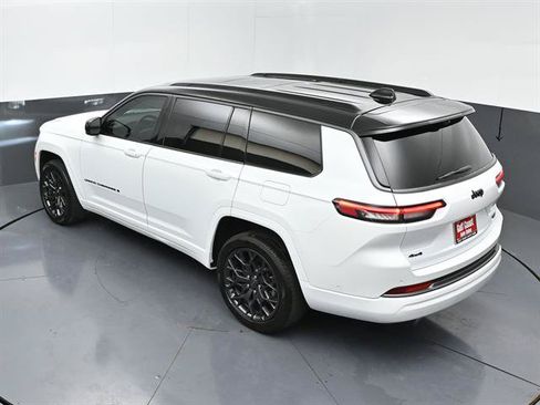 Used 2026 Jeep Grand Cherokee L Summit w/ Obsidian Package AWD/4WD image 43
