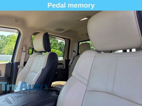 Used 2022 RAM 2500 Limited w/ Safety Group AWD/4WD image 9