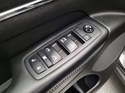 Used 2021 Jeep Grand Cherokee Limited w/ Quick Order Package 28K 80th AWD/4WD image 27