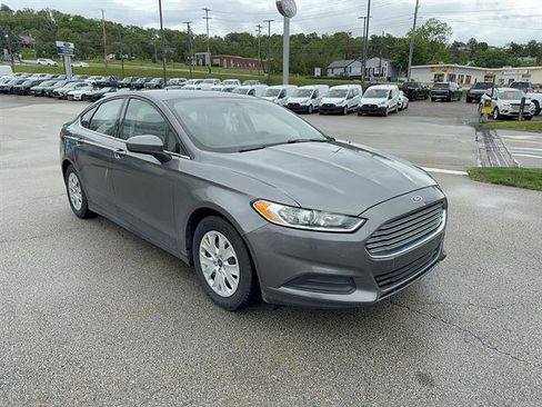 Used 2014 Ford Fusion S FWD image 4