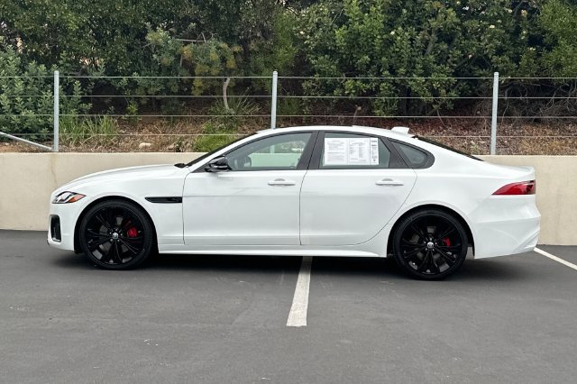 Certified 2024 Jaguar XF R-Dynamic SE AWD/4WD image 2
