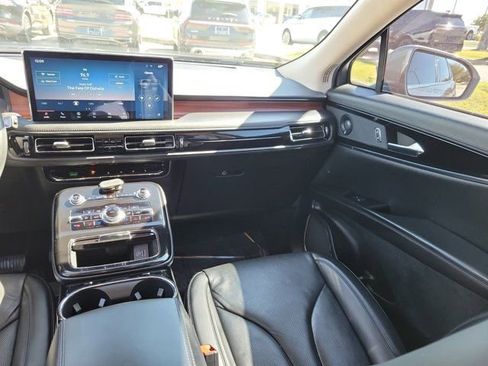 Certified 2023 Lincoln Nautilus Reserve w/ Monochromatic Package image 30