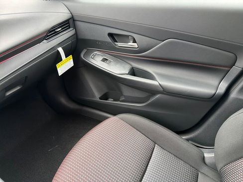 New 2026 Nissan Sentra SR w/ Floor Mat Package image 27