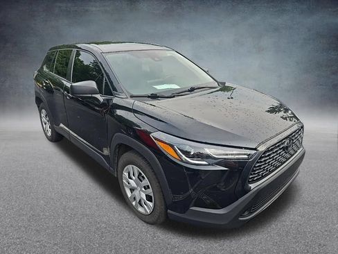 Used 2022 Toyota Corolla Cross L AWD/4WD image 2