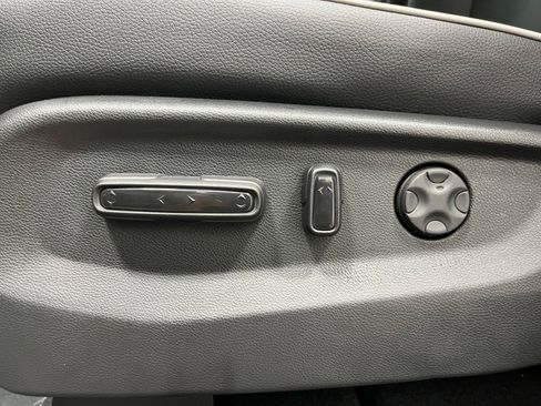 New 2026 Honda Odyssey Touring image 11