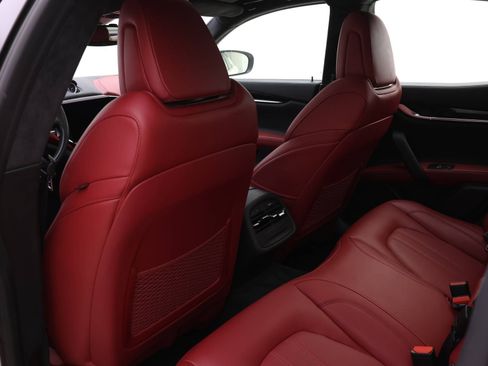 Used 2022 Maserati Ghibli Modena Q4 image 15