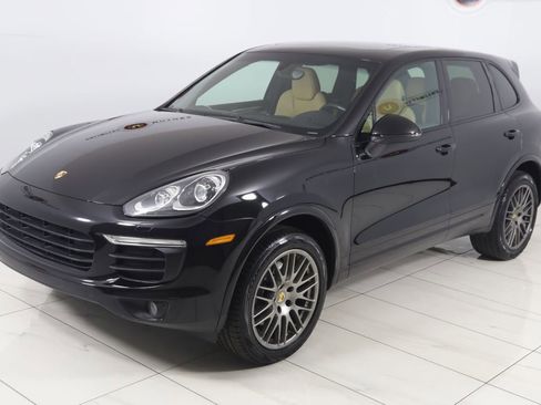 Used 2017 Porsche Cayenne Platinum Edition AWD/4WD image 22