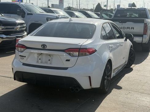 Used 2023 Toyota Corolla SE FWD image 5