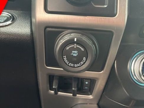 Used 2016 Ford F150 Platinum w/ Equipment Group 701A Luxury RWD image 13
