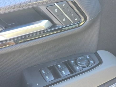 New 2026 Chevrolet Silverado 1500 ZR2 image 32