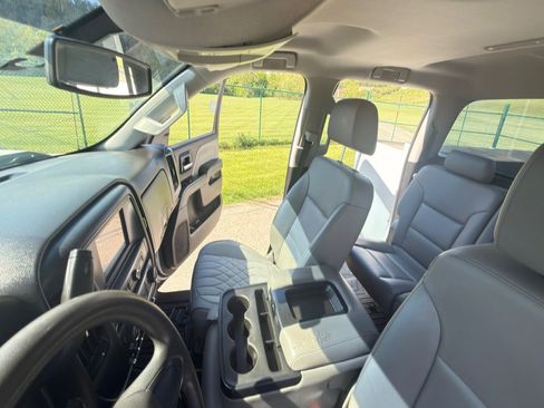 Used 2019 Chevrolet Silverado 3500 W/T w/ WT Convenience Package AWD/4WD image 6