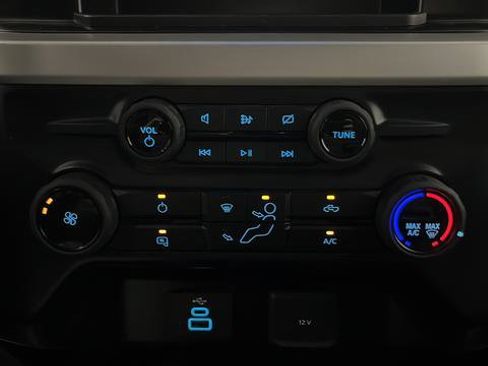 Used 2023 Ford F350 XLT image 17