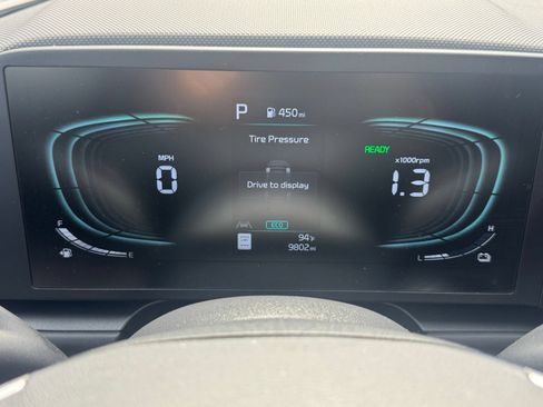 Used 2026 Kia Niro LX FWD image 38