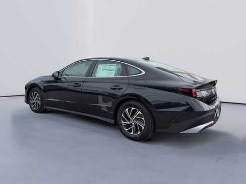 New 2026 Hyundai Sonata Blue FWD image 5