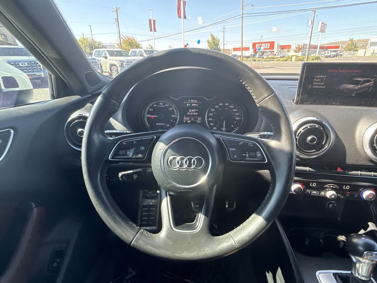 Used 2018 Audi A3 e-tron Premium Plus w/ Premium Plus Package FWD image 16