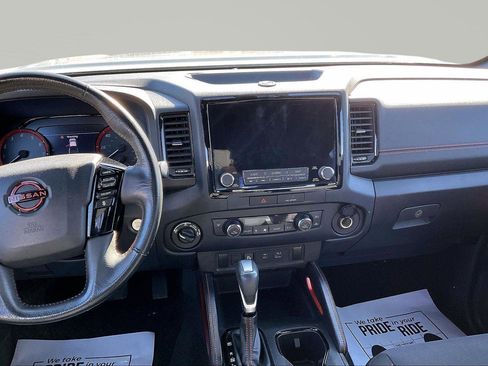 Used 2022 Nissan Frontier PRO-4X w/ Technology Package image 7