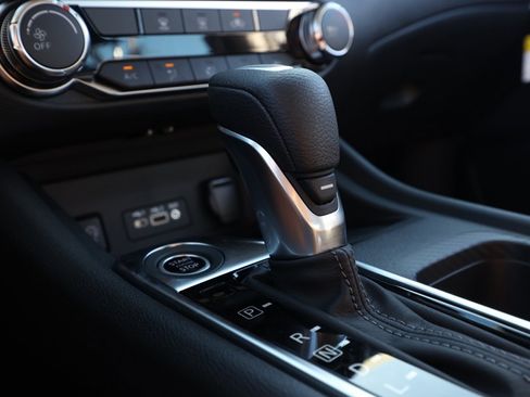 New 2025 Nissan Sentra SV image 30