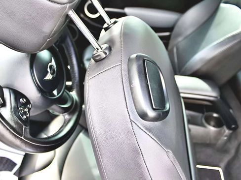 Used 2011 MINI Cooper S image 18