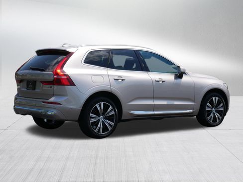 Used 2023 Volvo XC60 B5 Plus w/ Climate Package AWD/4WD image 5
