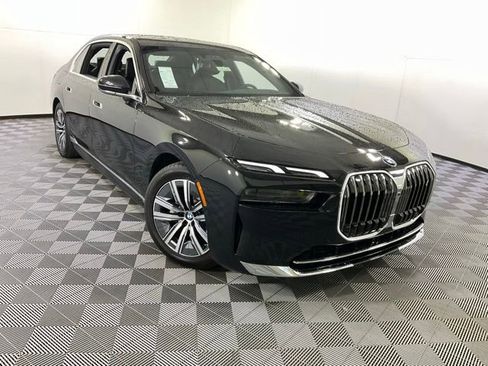 Used 2024 BMW i7 eDrive50 image 52