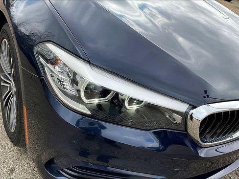 Used 2020 BMW 530i xDrive w/ Convenience Package image 32