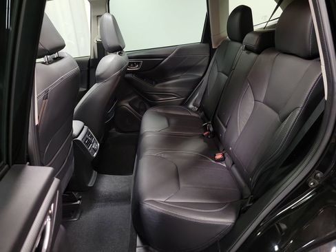 Used 2021 Subaru Forester Limited image 25