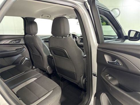 Used 2023 Chevrolet TrailBlazer LT image 32