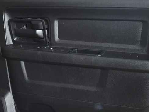 Used 2016 RAM 1500 Express image 27