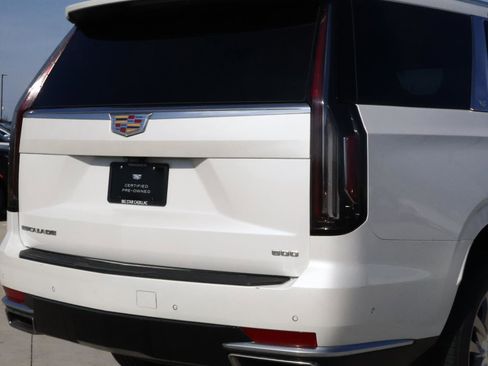 Used 2023 Cadillac Escalade Premium Luxury w/ LPO, Floor Liner Package image 11