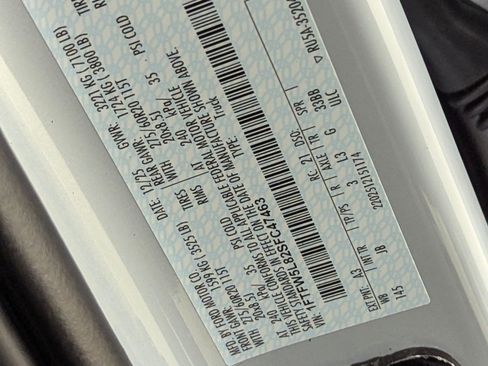 New 2025 Ford F150 Lariat w/ Equipment Group 501A Mid image 18